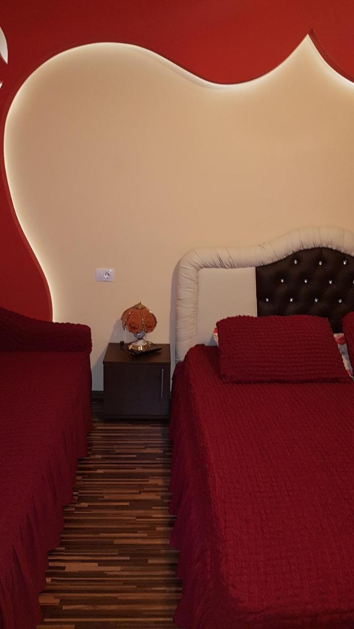 Vila Alexia Hotel Calimanesti Exterior photo